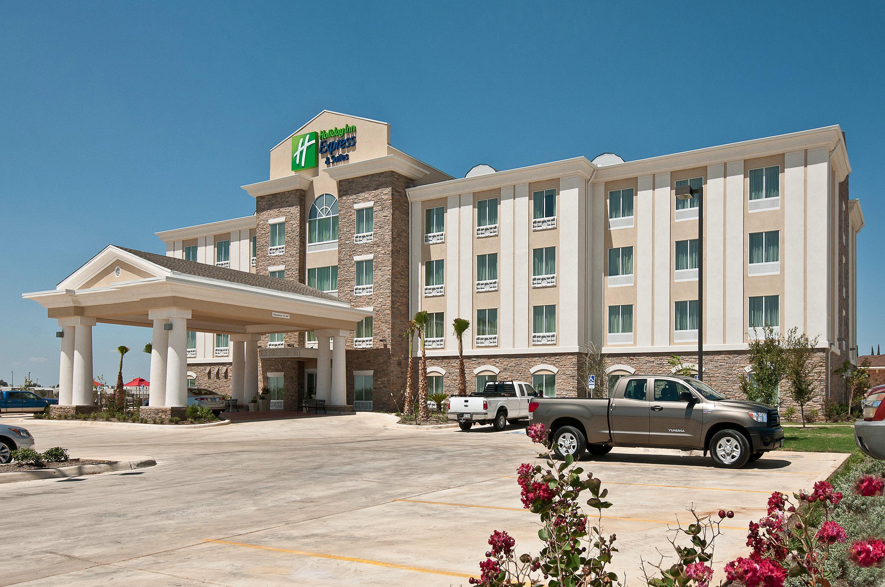 Holiday Inn Express Hotel And Suites Pearsall By Ihg Zewnętrze zdjęcie